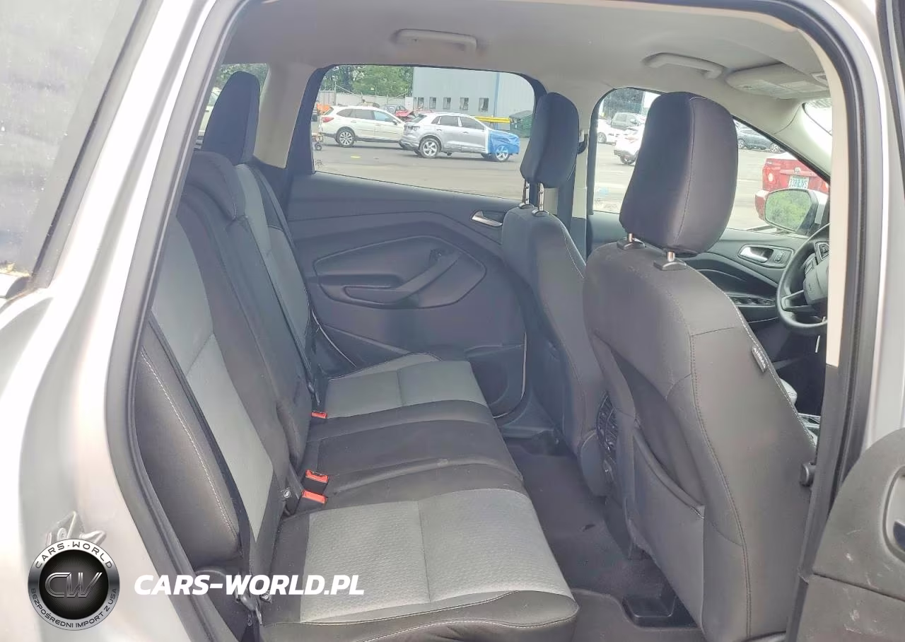 2018 Ford Escape Se VIN:1FMCU9GD0JUA44021 - 10