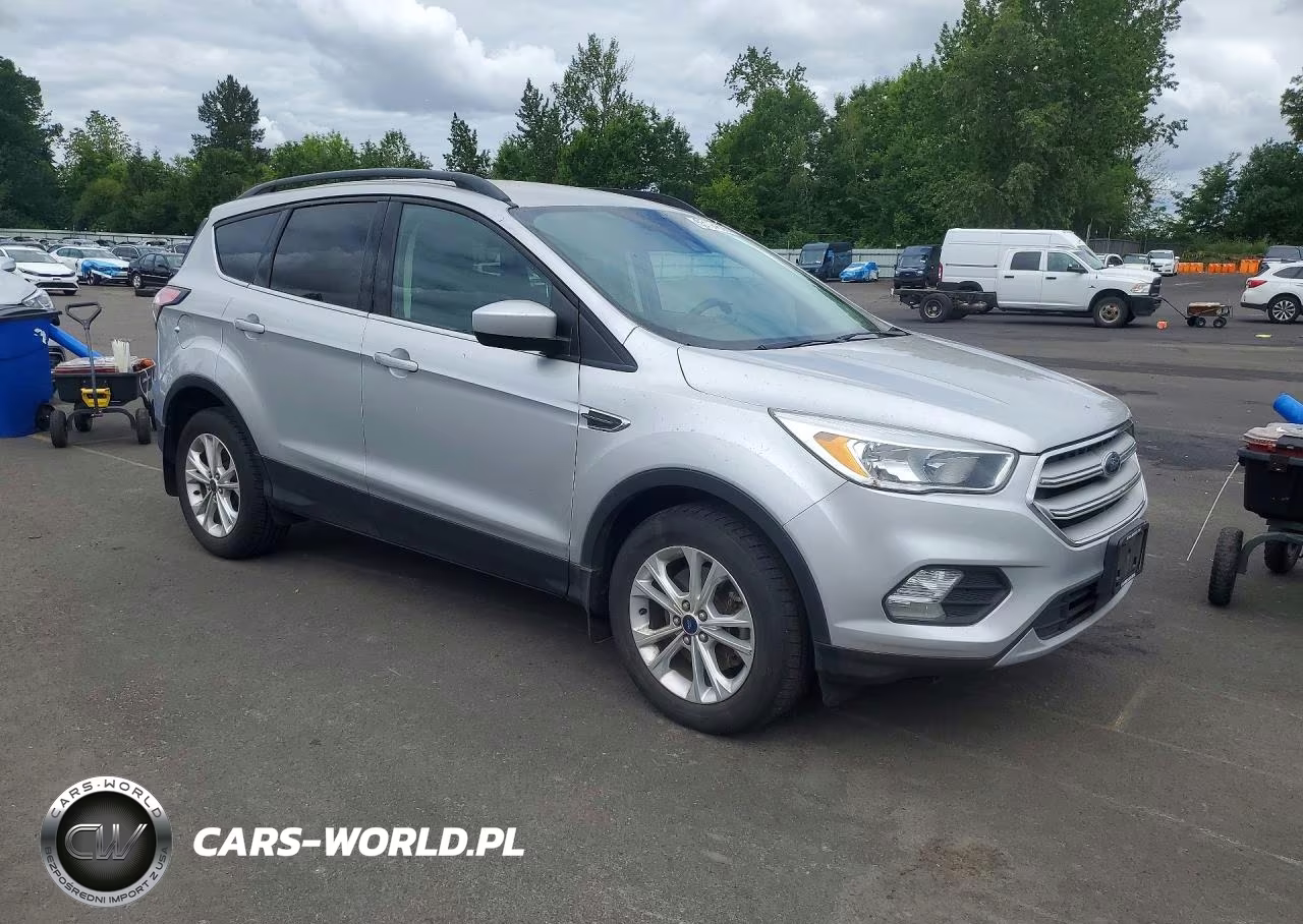 2018 Ford Escape Se VIN:1FMCU9GD0JUA44021 - 4