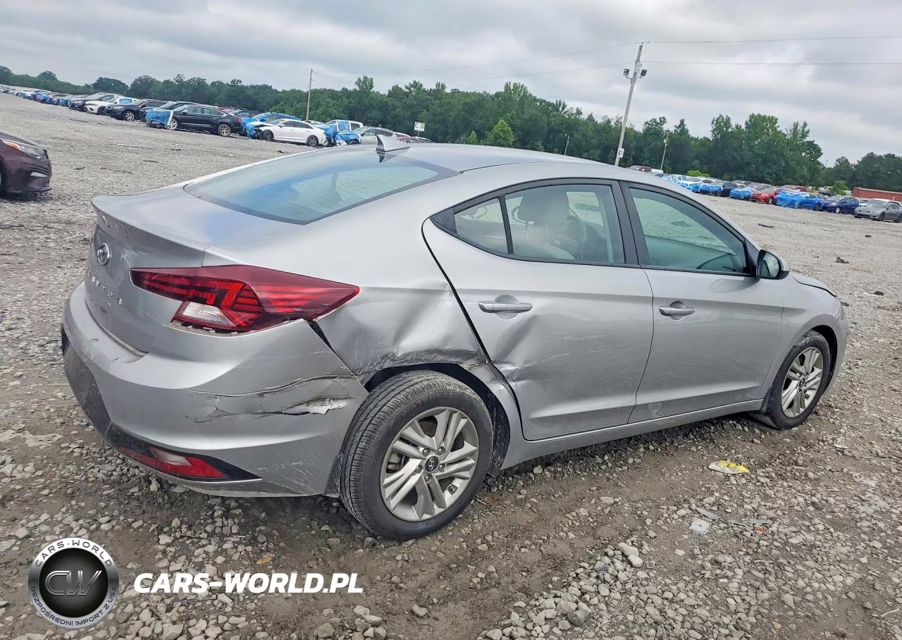 2020 Hyundai Elantra Sel VIN:5NPD84LF2LH606151 - 3