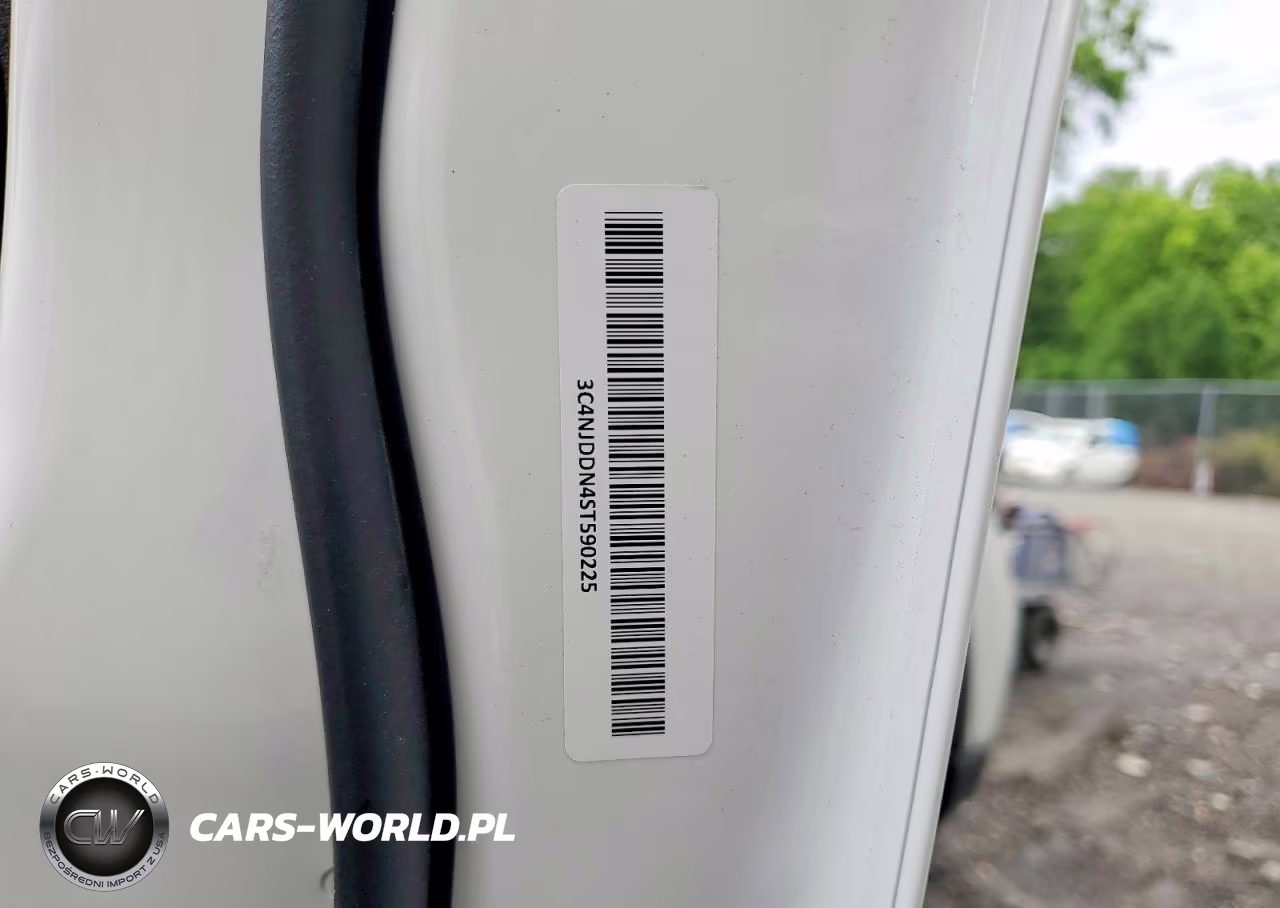 2025 Jeep Compass Trailhawk VIN:3C4NJDDN4ST590225 - 13