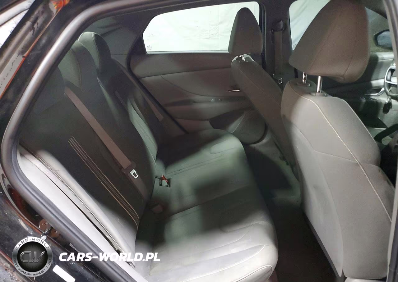 2021 Hyundai Elantra Sel VIN:KMHLM4AG3MU069375 - 10