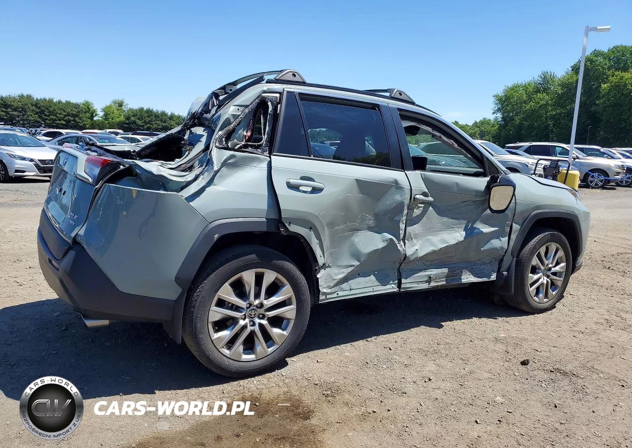 2023 Toyota Rav4 Xle Premium VIN:2T3A1RFV1PW406447 - 3
