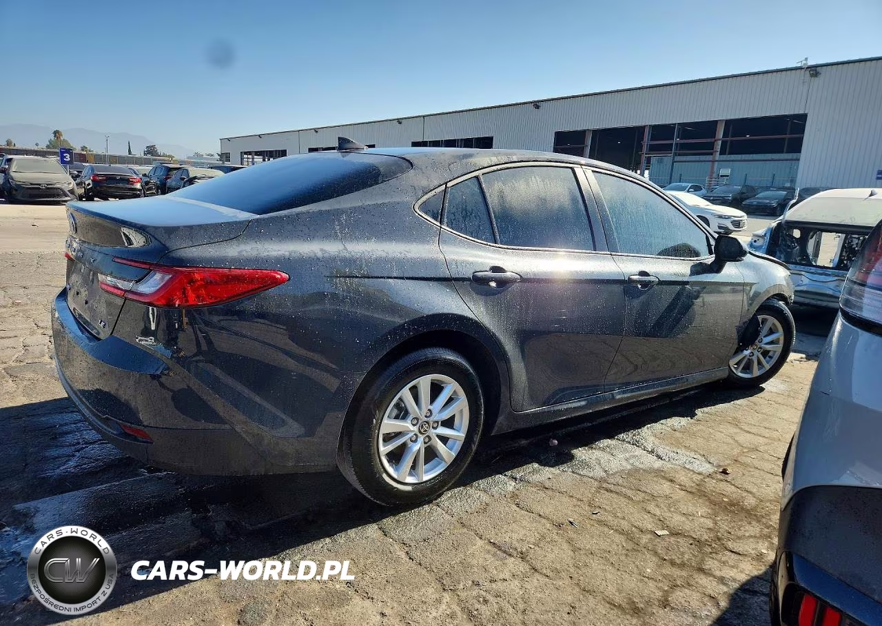 2026 Toyota Camry Le VIN:4T1DAACK9TU217668 - 3