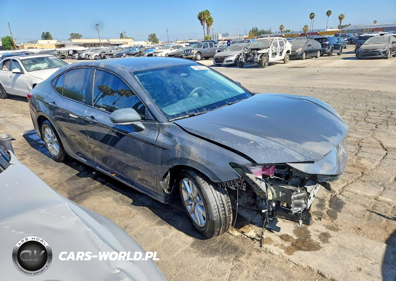 2026 Toyota Camry Le VIN:4T1DAACK9TU217668 - 4