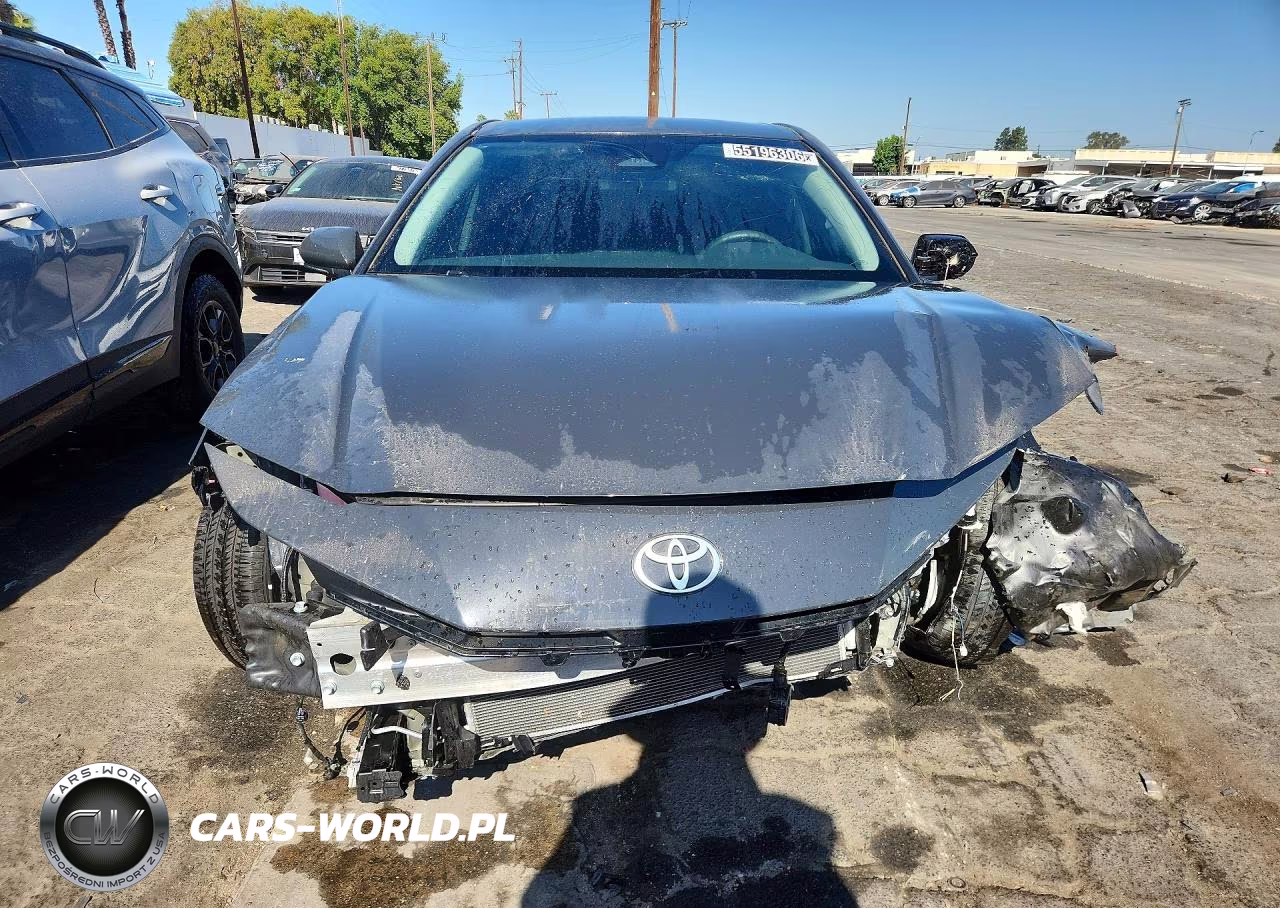 2026 Toyota Camry Le VIN:4T1DAACK9TU217668 - 5