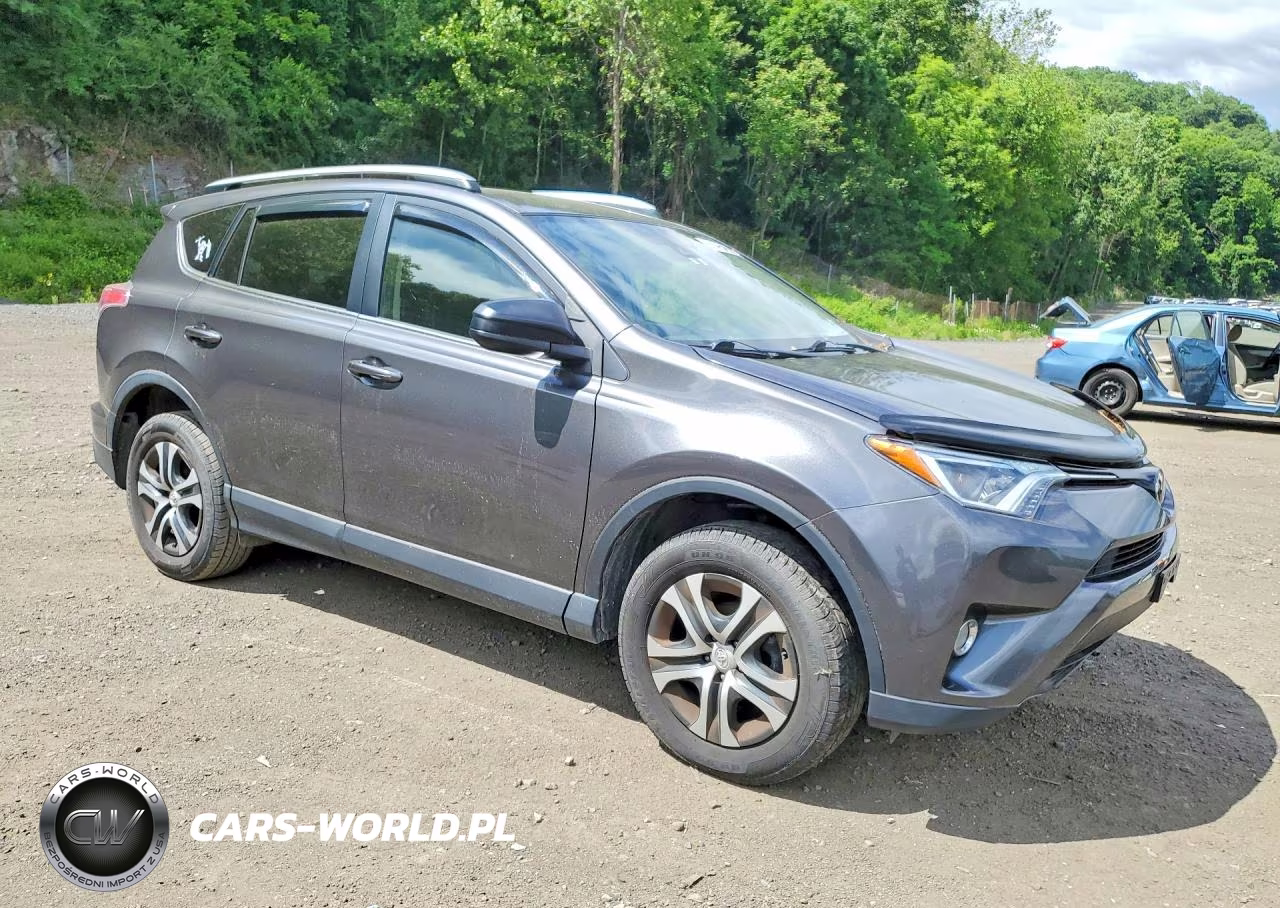 2018 Toyota Rav4 Le VIN:JTMBFREV8JJ250680 - 4