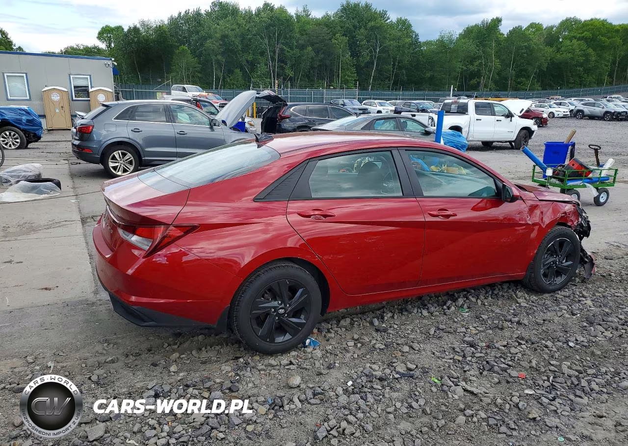 2022 Hyundai Elantra Sel VIN:KMHLM4AG6NU356386 - 3