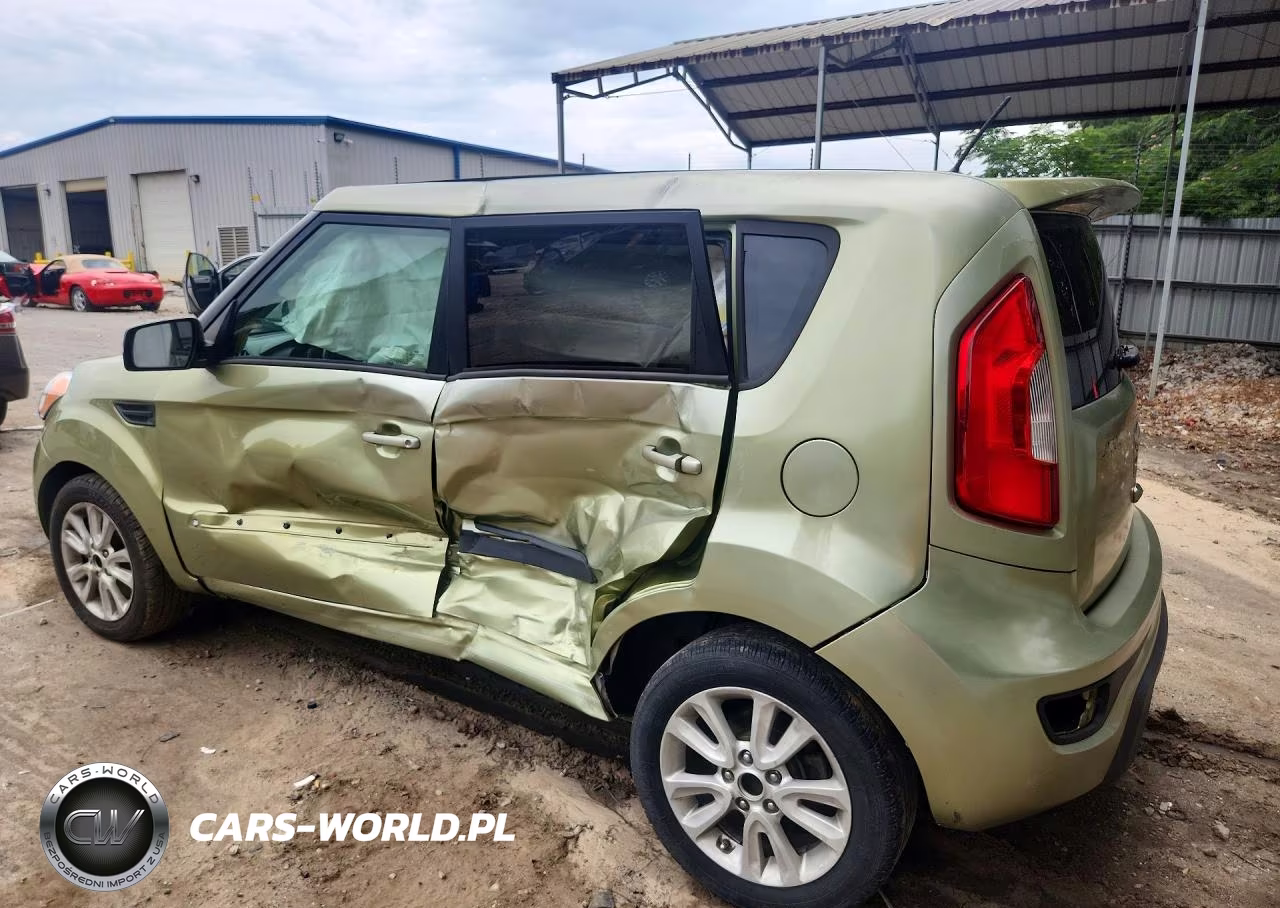 2013 Kia Soul + VIN:KNDJT2A67D7574974 - 2