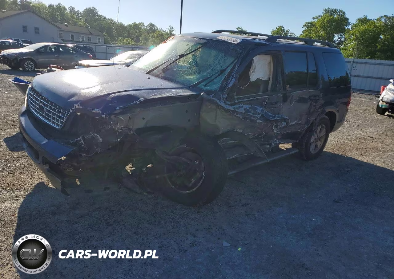 2004 Ford Explorer Xlt