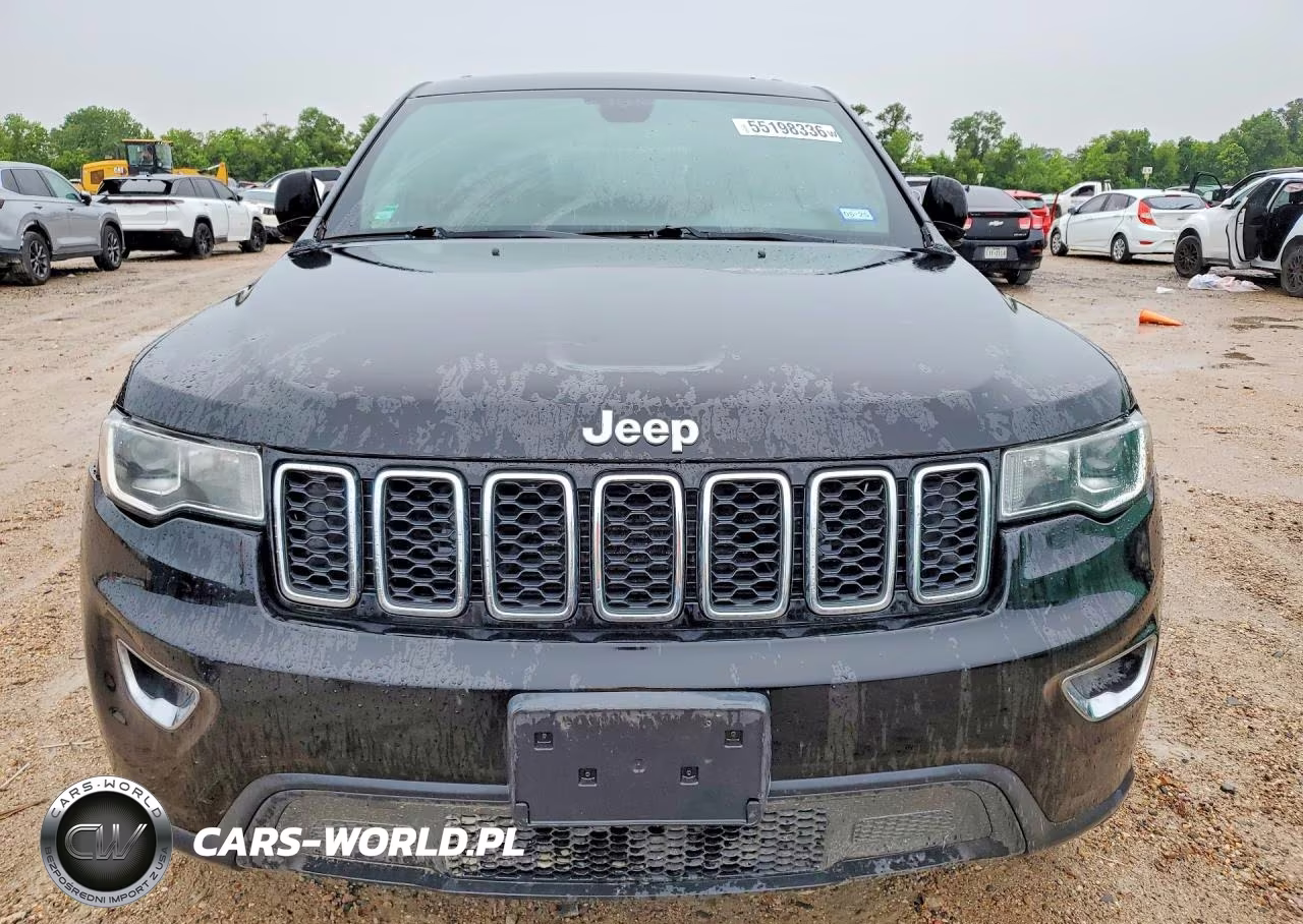 2018 Jeep Grand Cherokee Laredo VIN:1C4RJEAG2JC125241 - 5