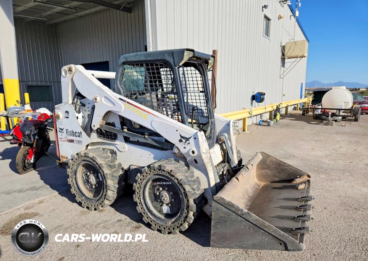 2014 Bobcat S650 Skid Steer Loader