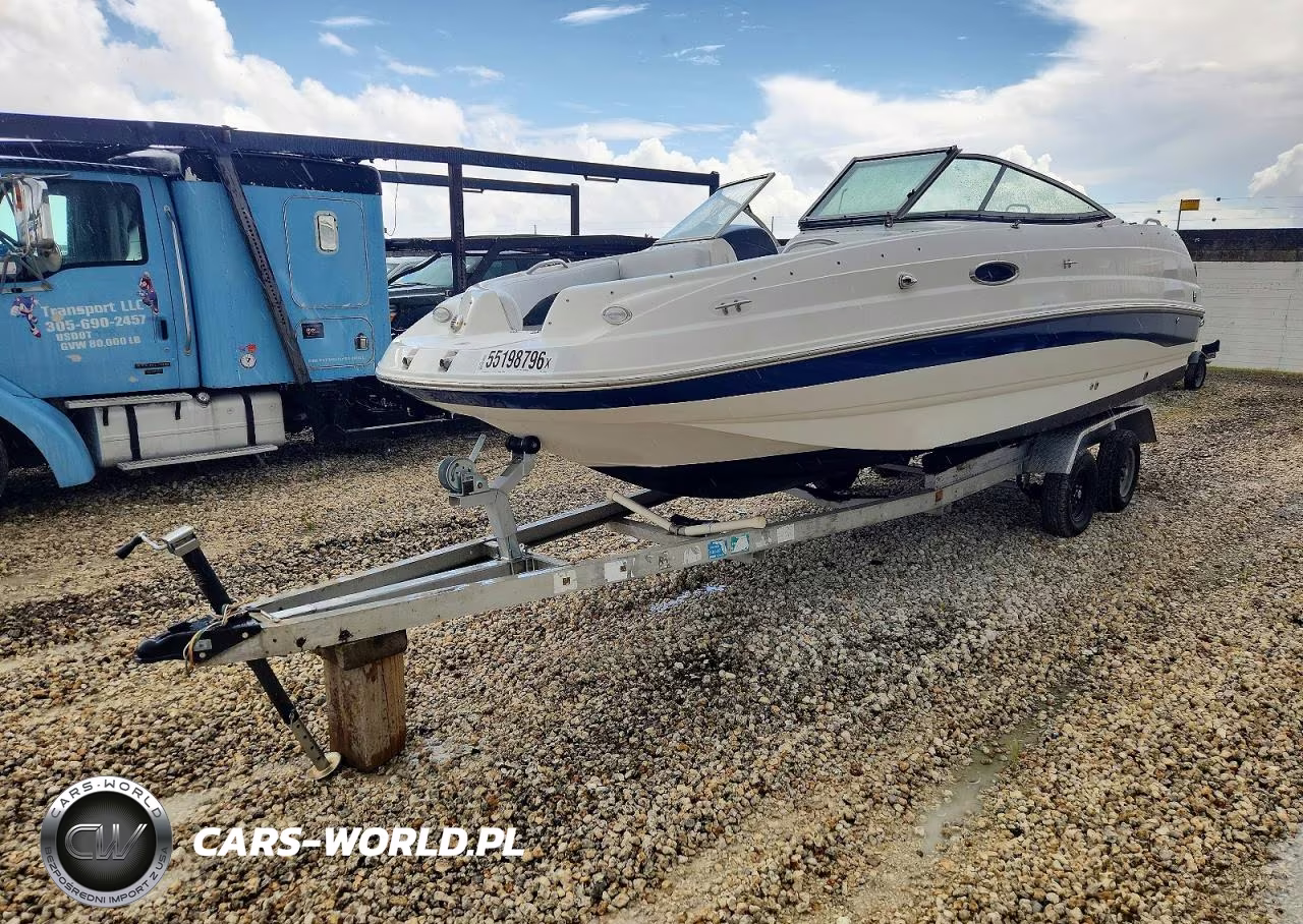 2005 Chaparral Boat VIN:FGBW0251K405 - 2