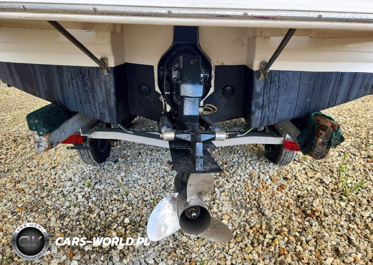 2005 Chaparral Boat VIN:FGBW0251K405 - 7