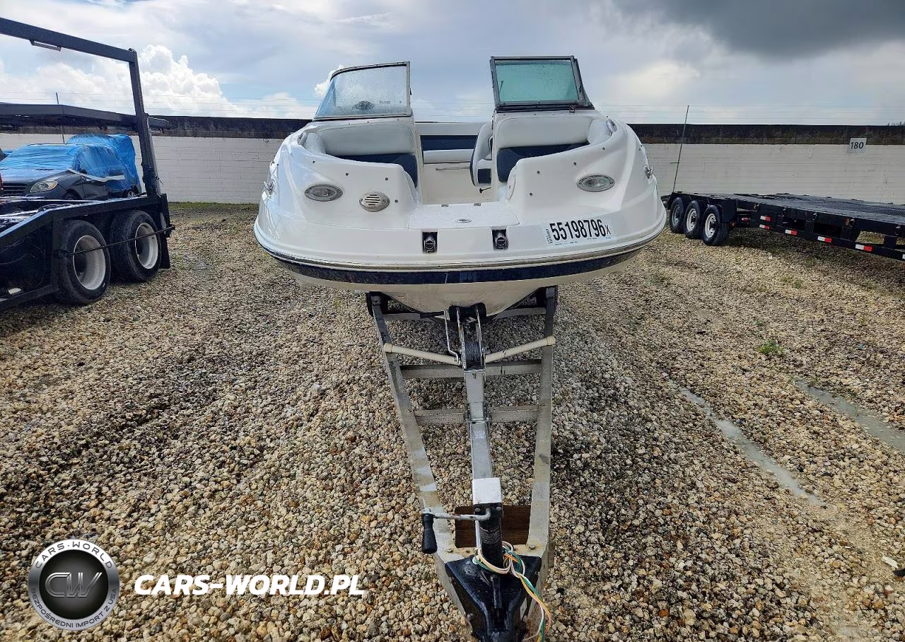 2005 Chaparral Boat VIN:FGBW0251K405 - 9