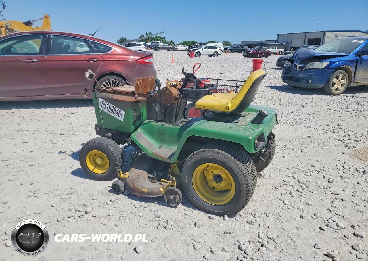 1992 John Deere Lawn Mower VIN:0000M00596X577850 - 3