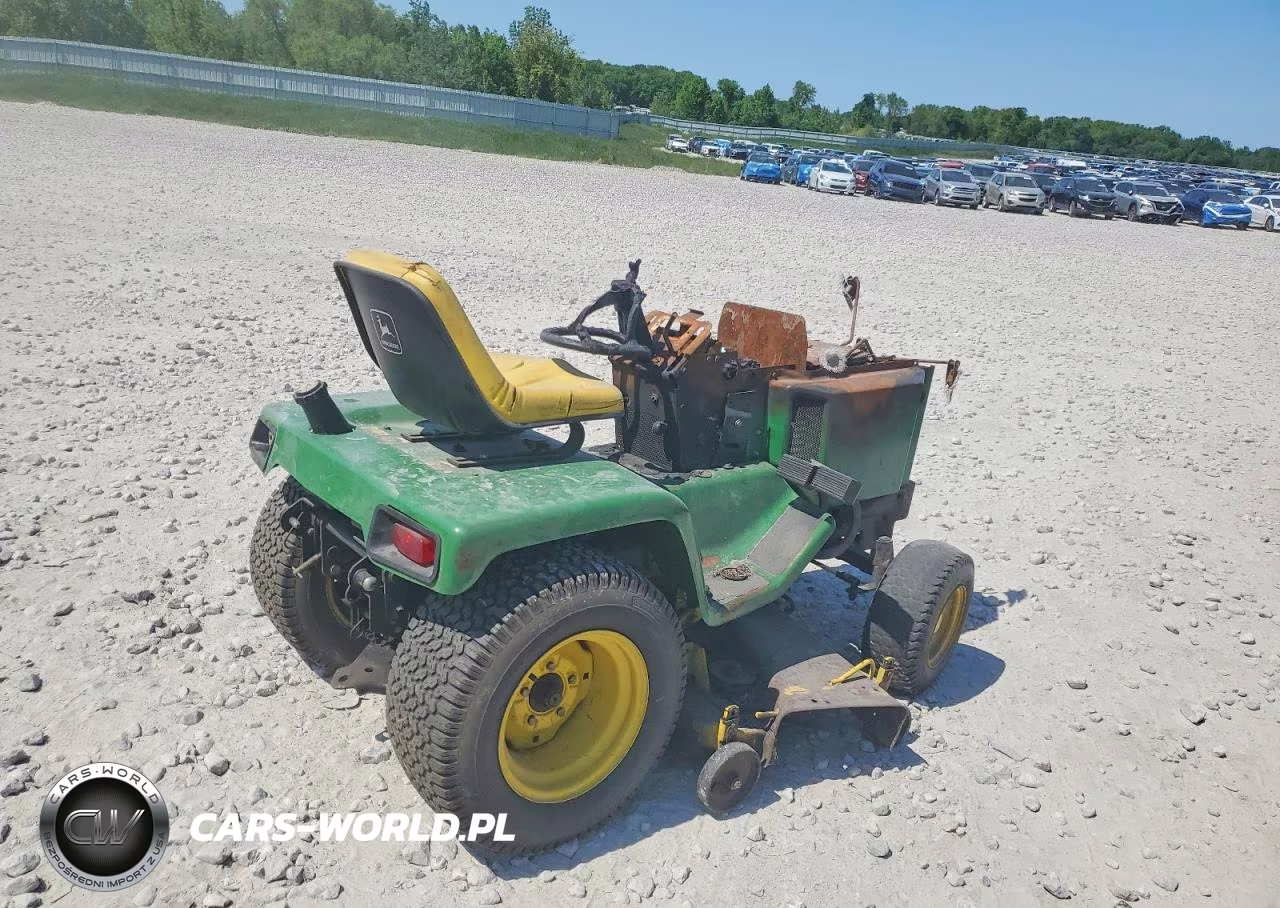 1992 John Deere Lawn Mower VIN:0000M00596X577850 - 4