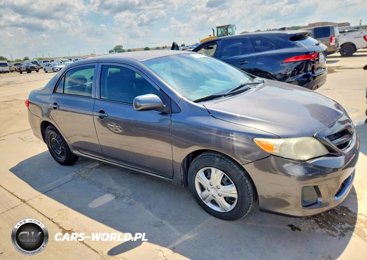 2013 Toyota Corolla L VIN:5YFBU4EE4DP147121 - 4