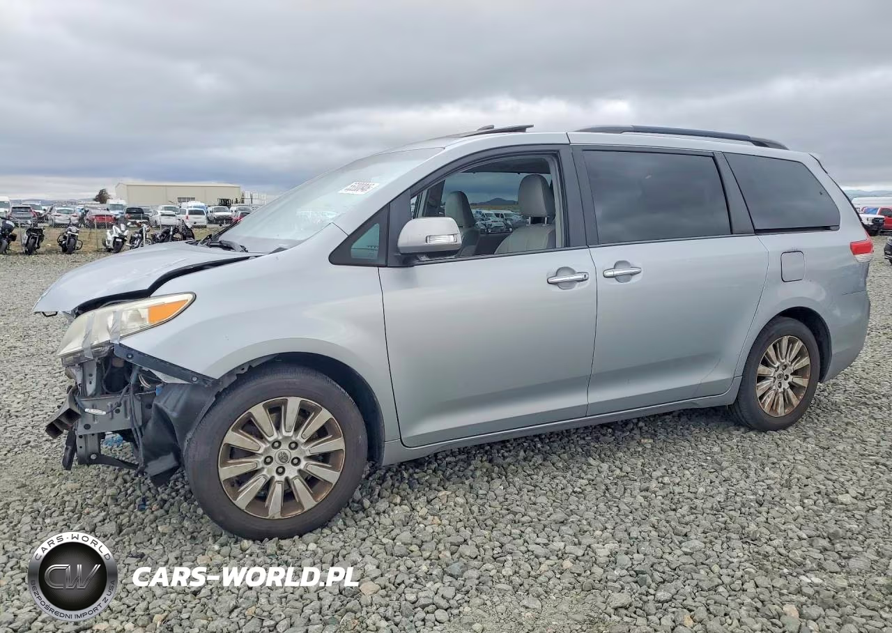 2014 Toyota Sienna Limited 7-Passenger