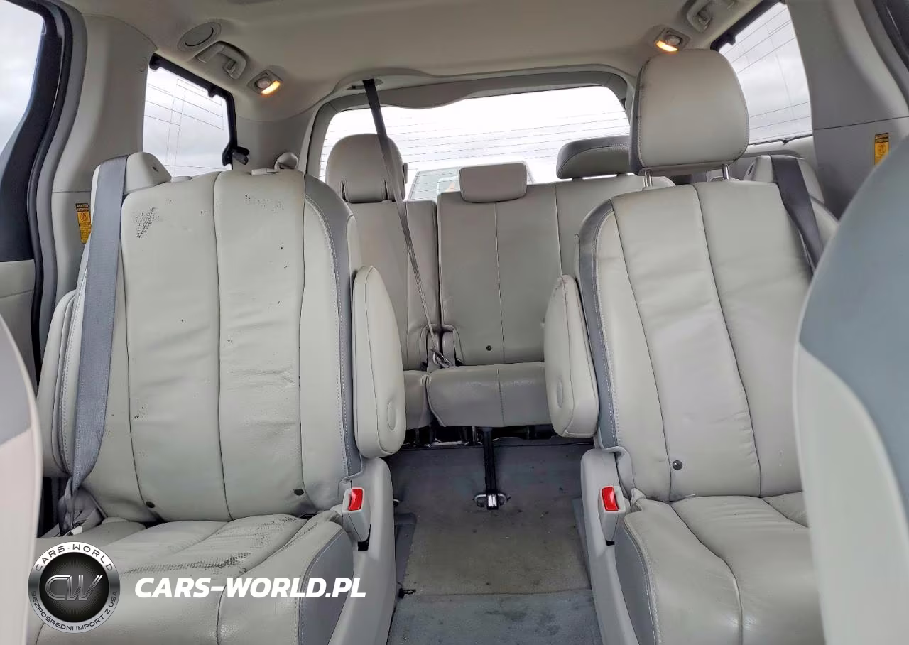 2014 Toyota Sienna Limited 7-Passenger VIN:5TDDK3DC5ES093880 - 10