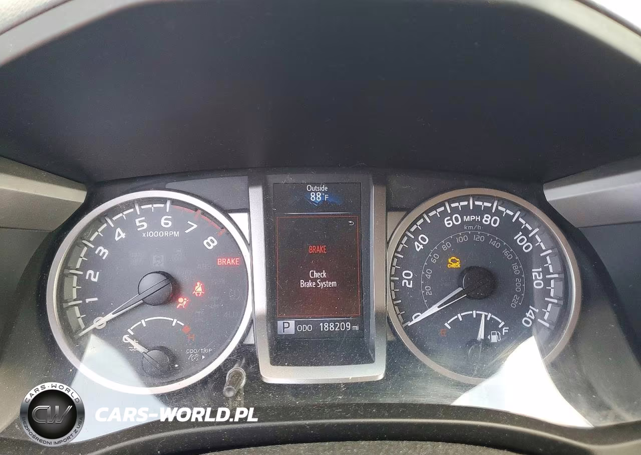 2017 Toyota Tacoma Sr5 V6 VIN:3TMCZ5AN6HM074428 - 9
