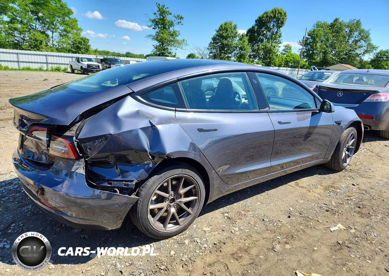 2023 Tesla Model 3 VIN:5YJ3E1EA8PF670798 - 3