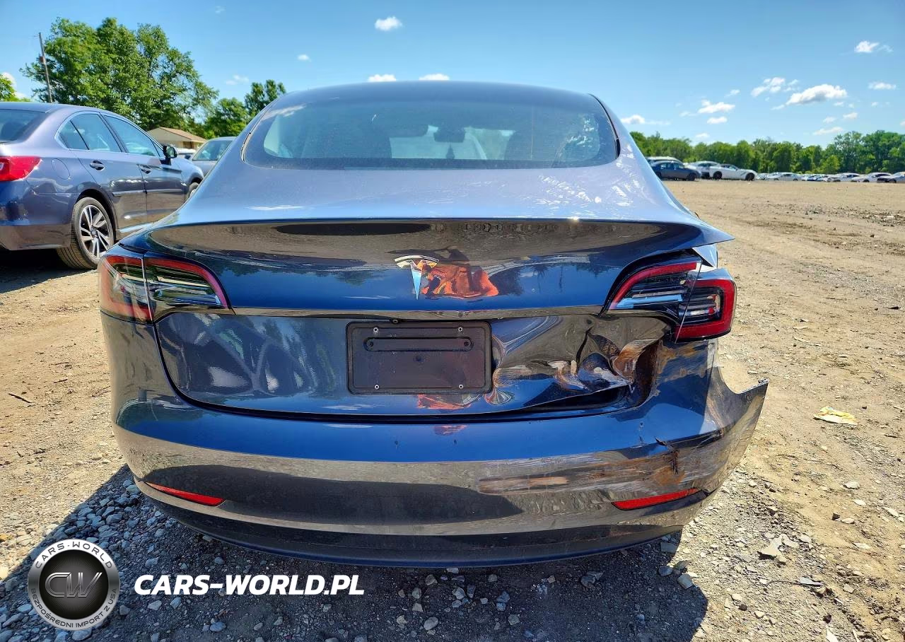 2023 Tesla Model 3 VIN:5YJ3E1EA8PF670798 - 6
