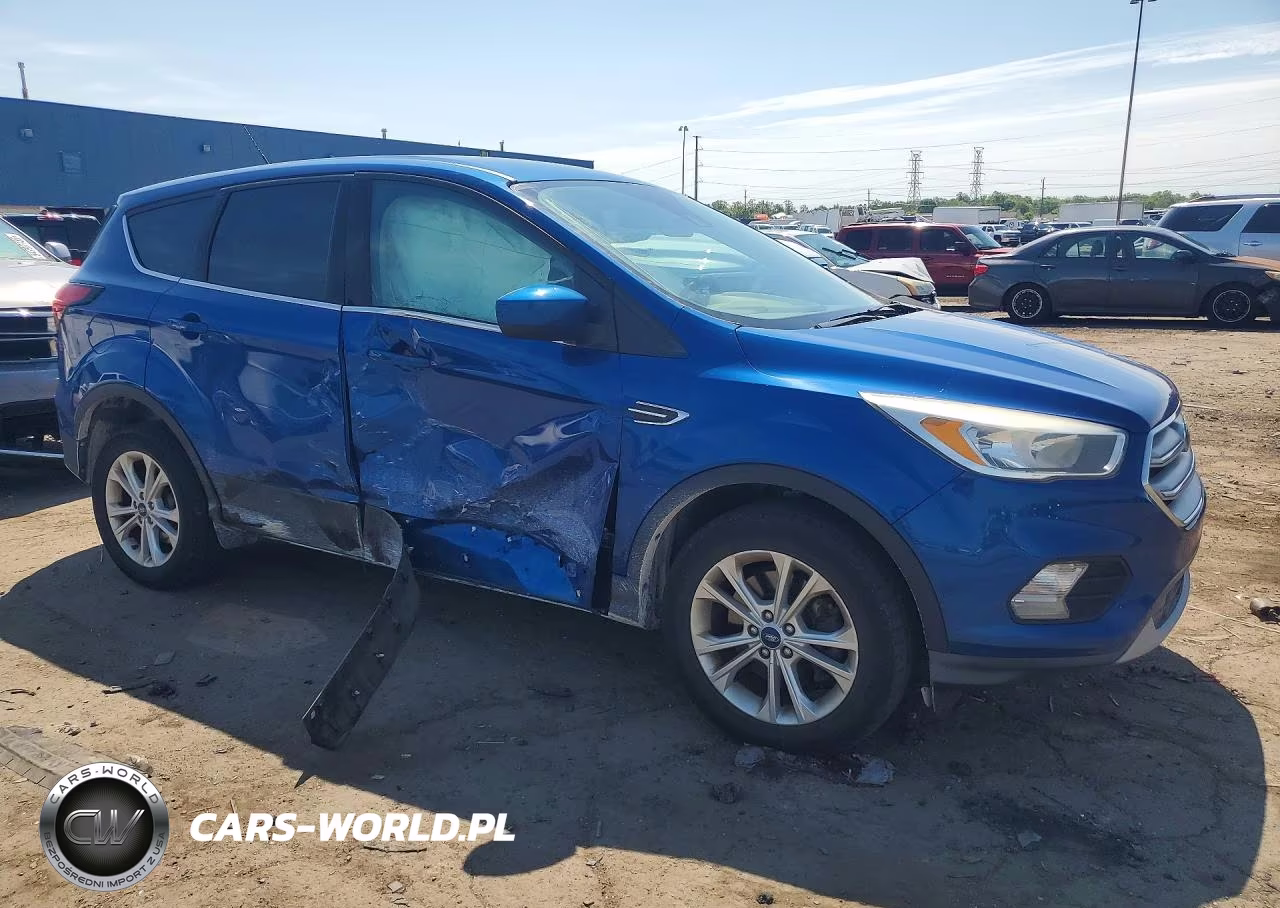 2019 Ford Escape Se VIN:1FMCU9GD5KUA17236 - 4