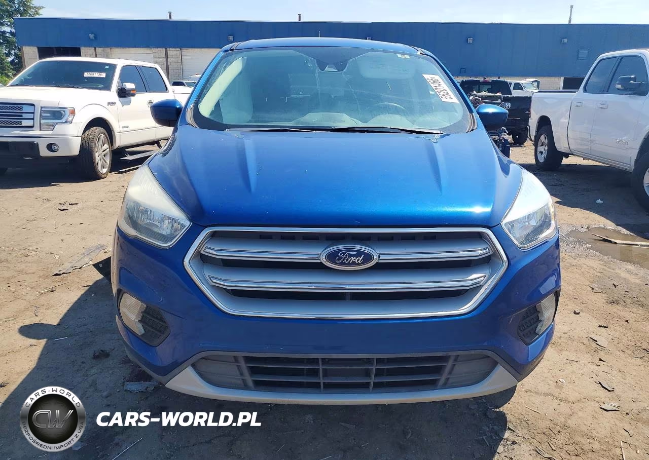 2019 Ford Escape Se VIN:1FMCU9GD5KUA17236 - 5