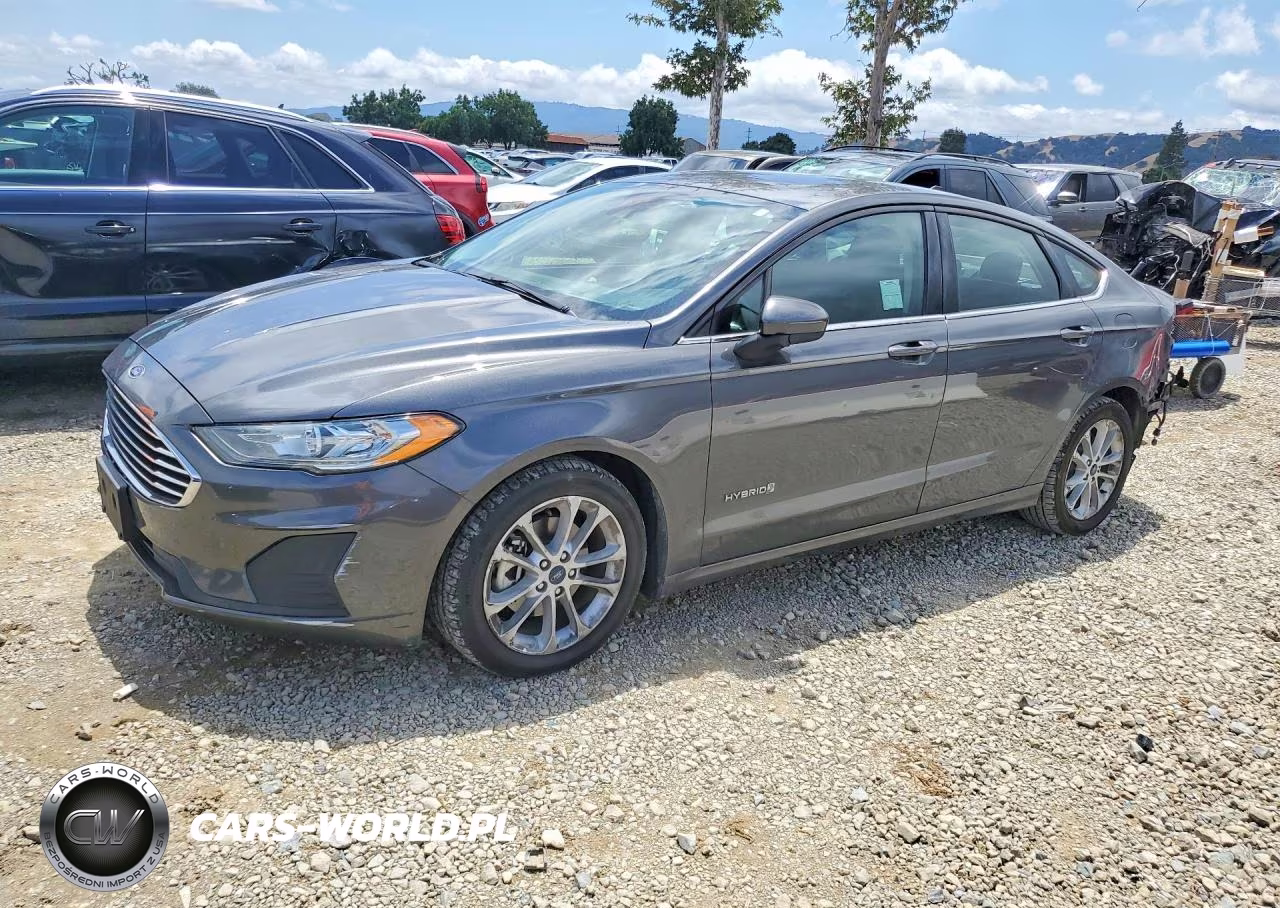2019 Ford Fusion Se – zdjęcie 1 z 12