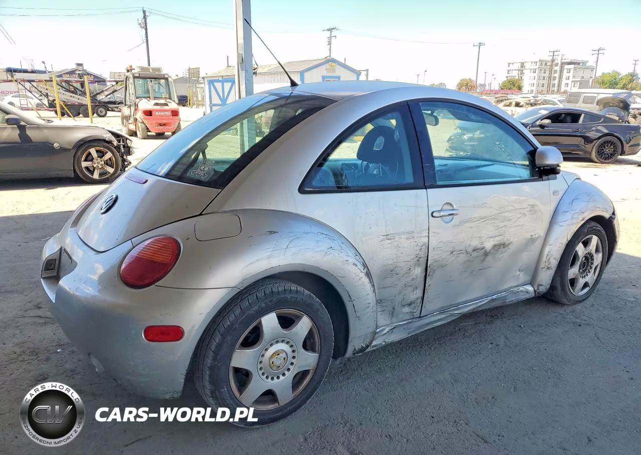 2000 Volkswagen New Beetle Gls VIN:3VWCA21C3YM477882 - 3