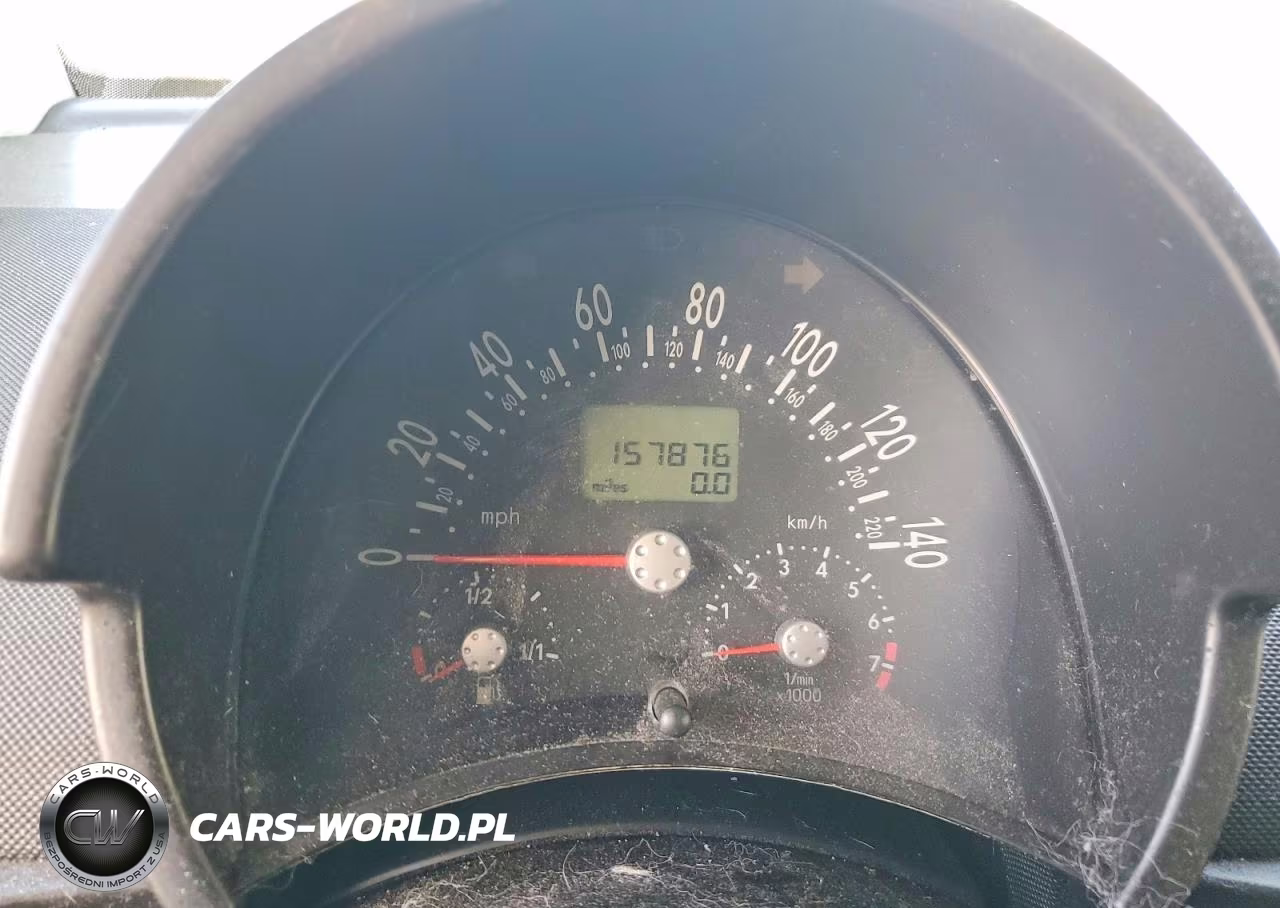 2000 Volkswagen New Beetle Gls VIN:3VWCA21C3YM477882 - 9