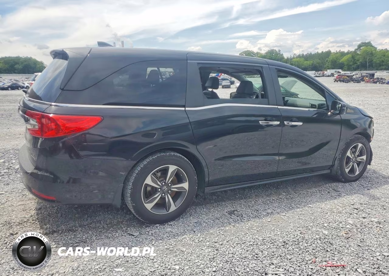 2020 Honda Odyssey Touring VIN:5FNRL6H86LB007617 - 3