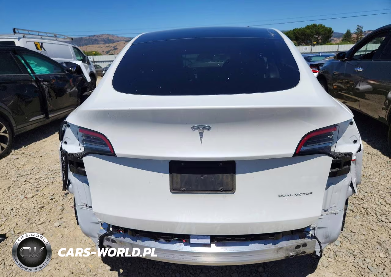 2022 Tesla Model Y VIN:7SAYGDEE1NF364174 - 6