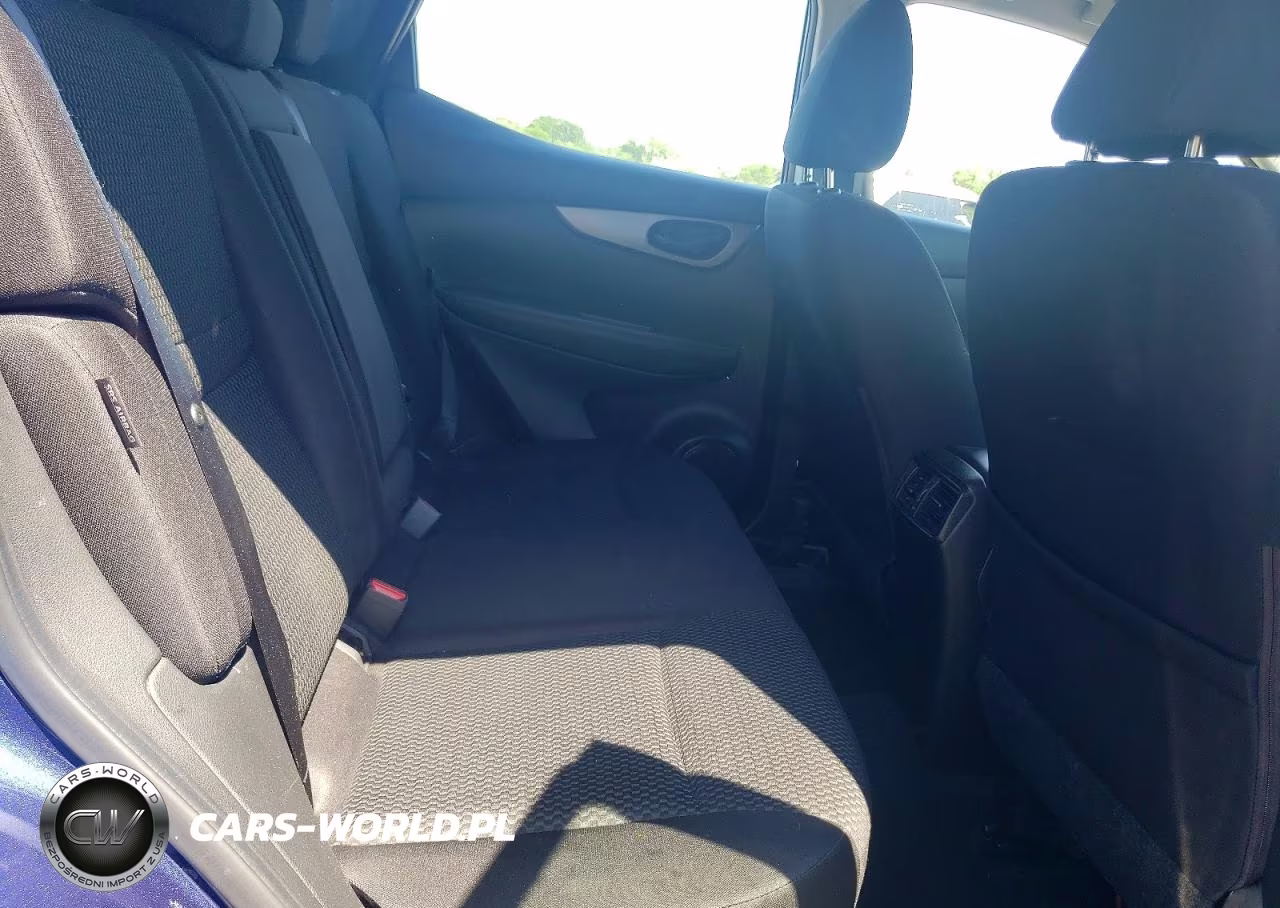 2020 Nissan Rogue Sport S VIN:JN1BJ1CW8LW375151 - 11