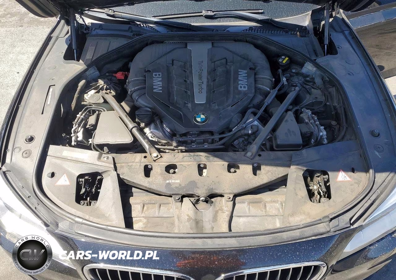 2015 BMW 750 I VIN:WBAYA8C59FD825538 - 11