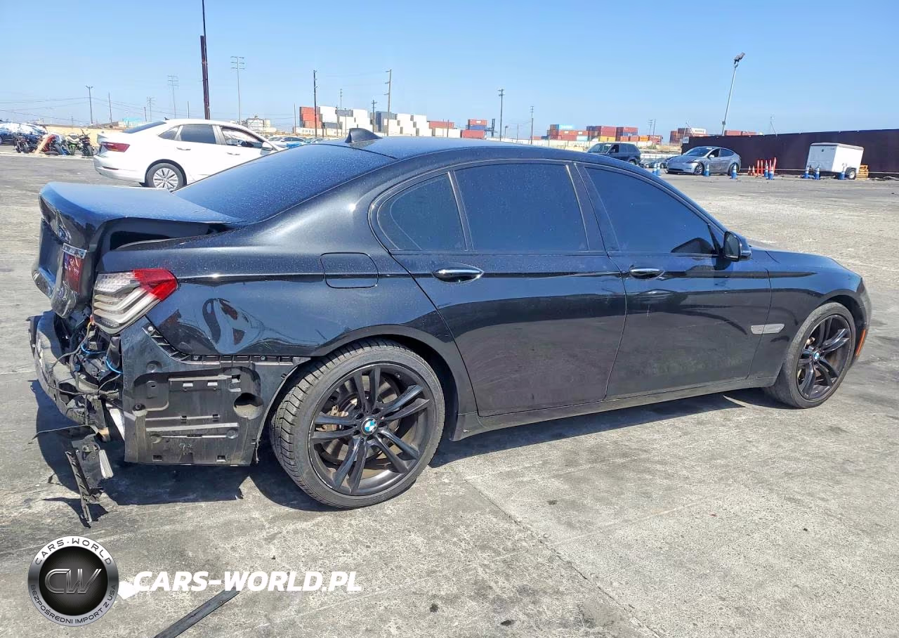 2015 BMW 750 I VIN:WBAYA8C59FD825538 - 3