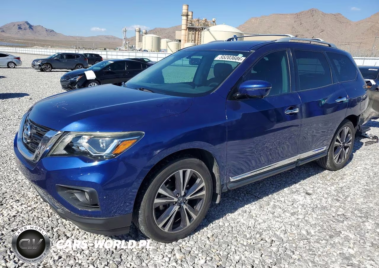 2017 Nissan Pathfinder Platinum