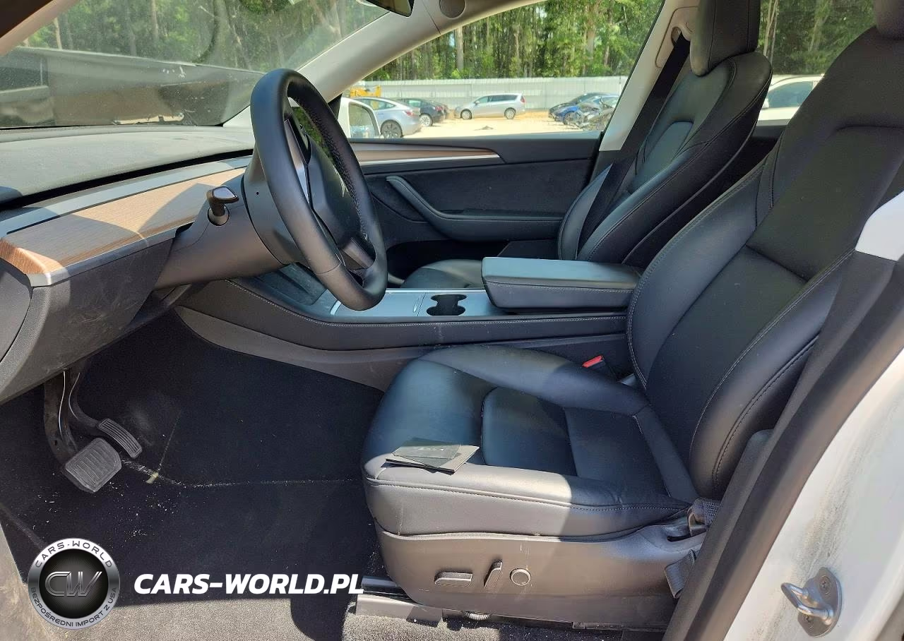 2023 Tesla Model Y VIN:7SAYGDEE4PF613022 - 7