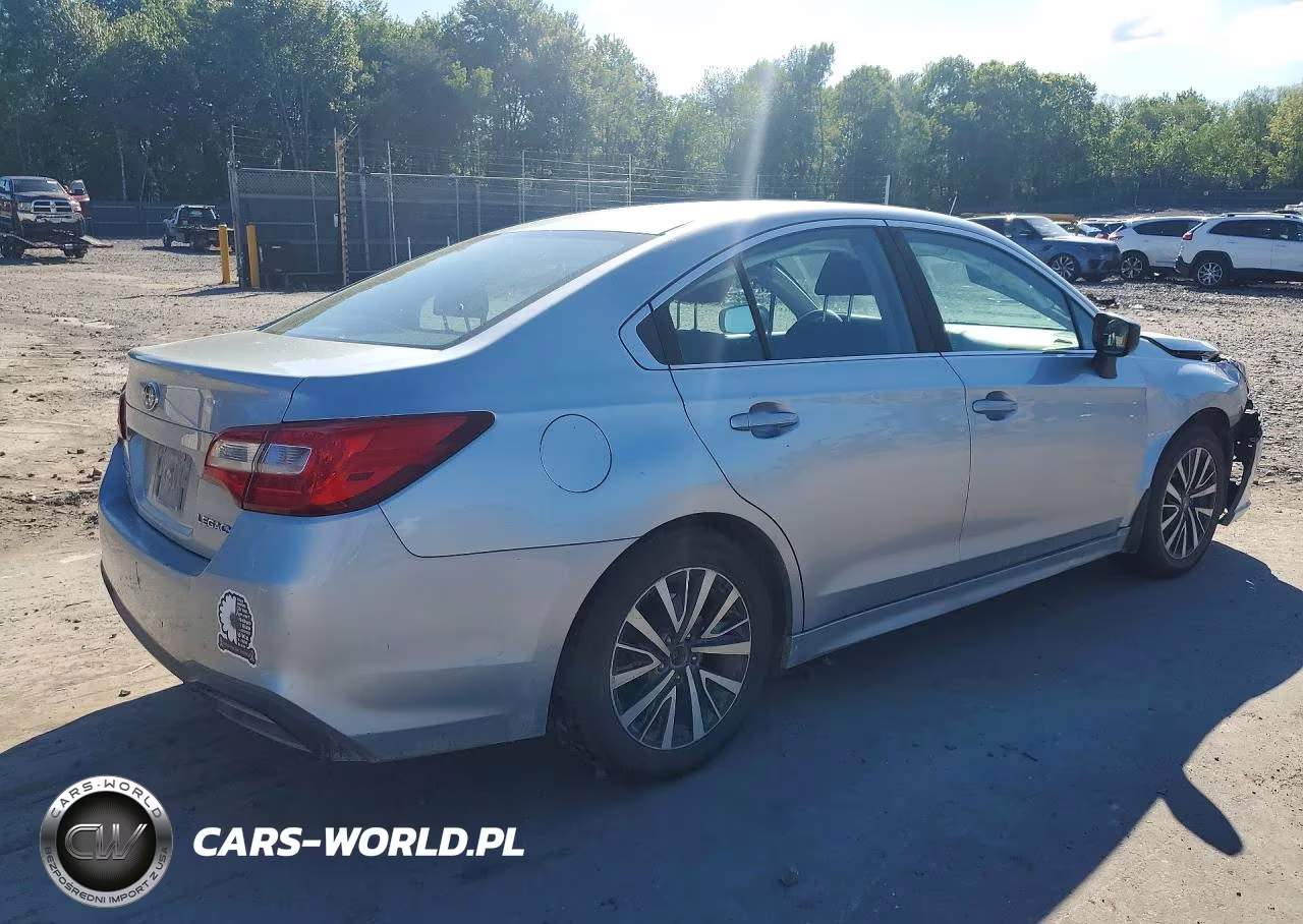 2018 Subaru Legacy 2.5I VIN:4S3BNAB6XJ3039230 - 3