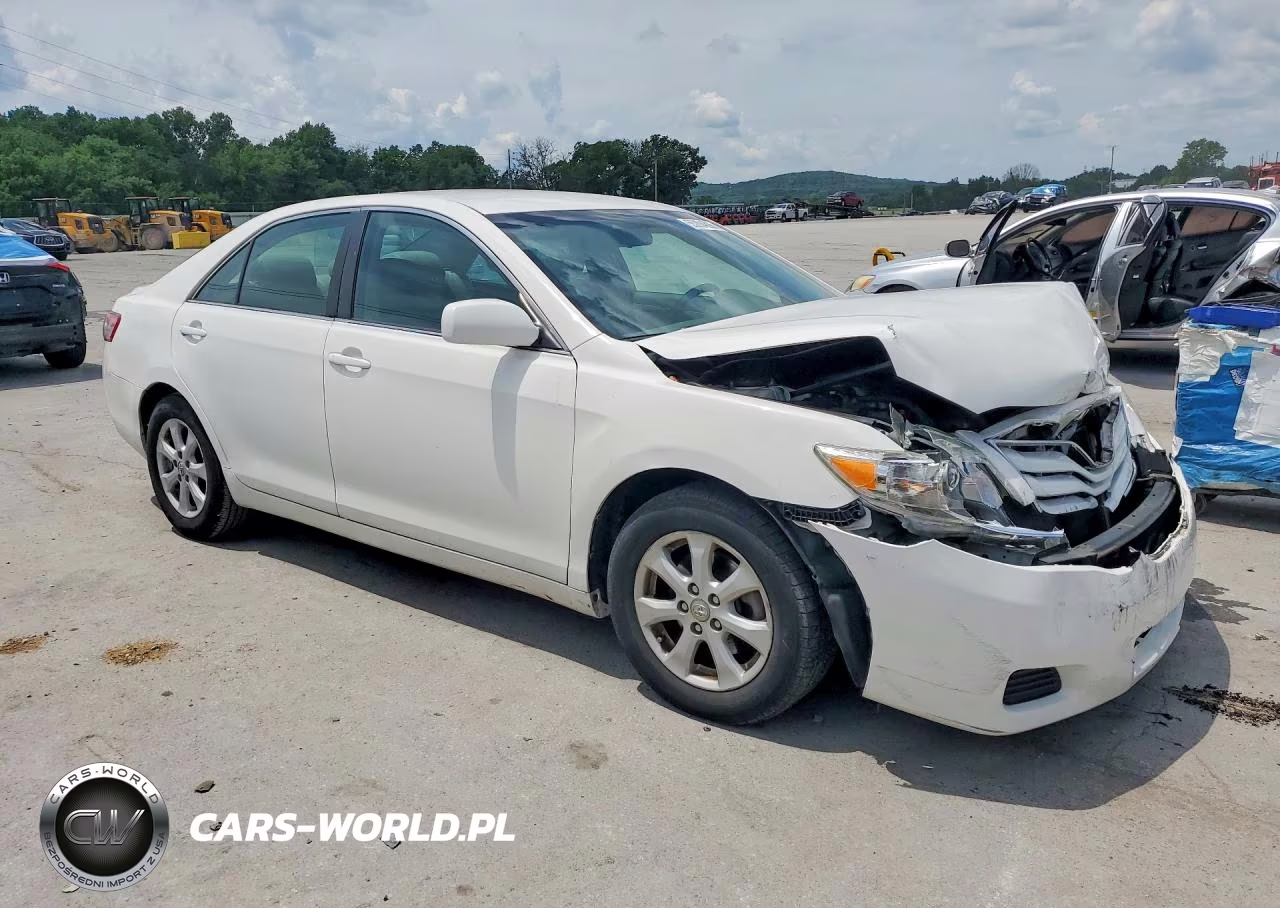 2011 Toyota Camry Le VIN:4T4BF3EK2BR180534 - 4
