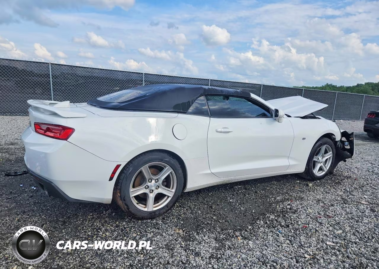 2018 Chevrolet Camaro Lt VIN:1G1FB3DX4J0161314 - 3