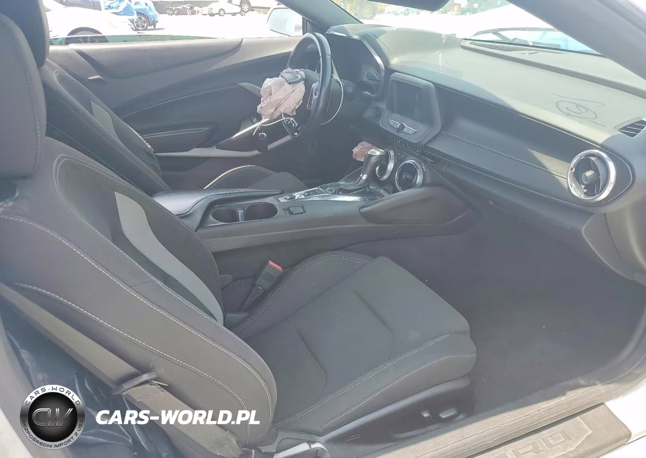 2018 Chevrolet Camaro Lt VIN:1G1FB3DX4J0161314 - 8