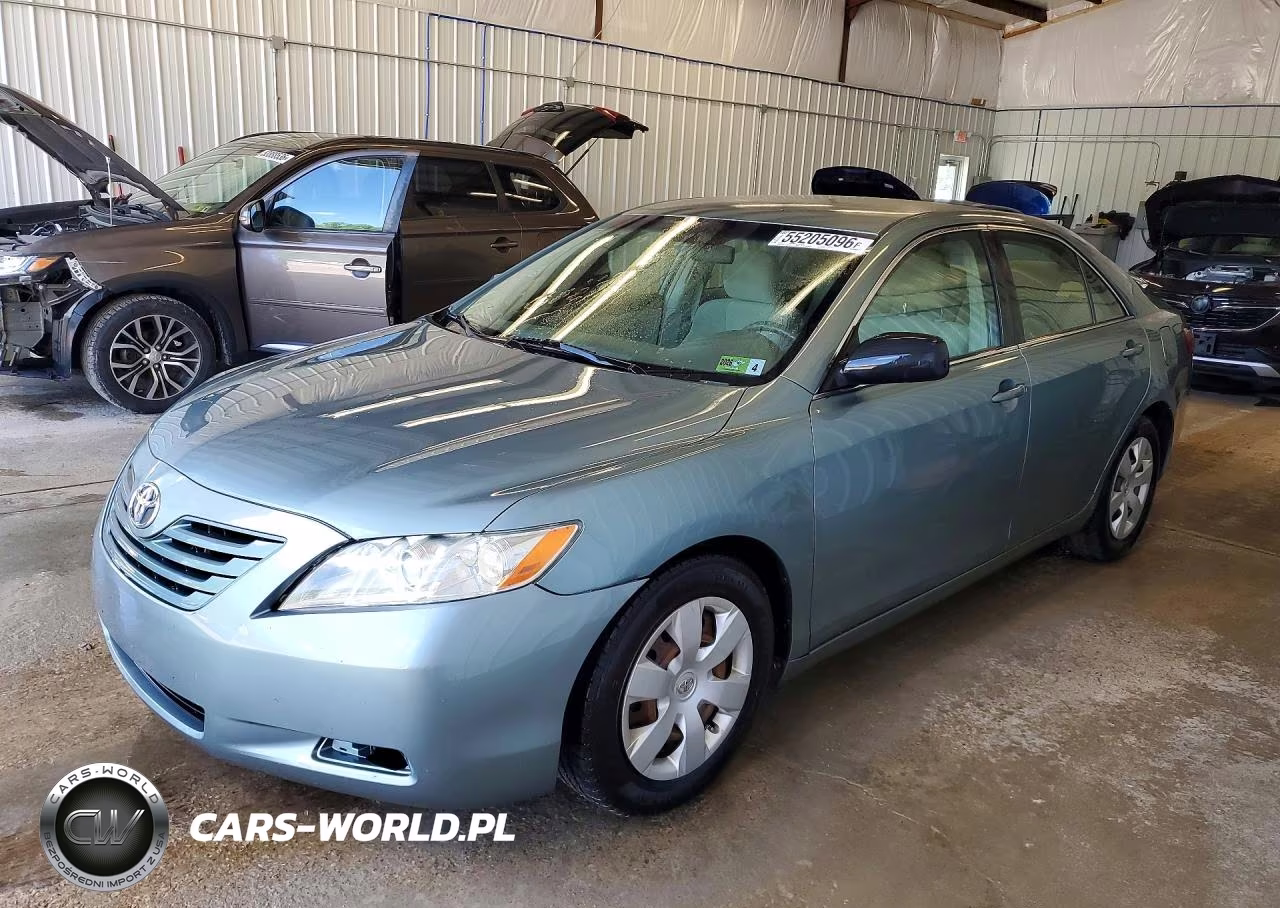 2008 Toyota Camry Le – zdjęcie 1 z 12