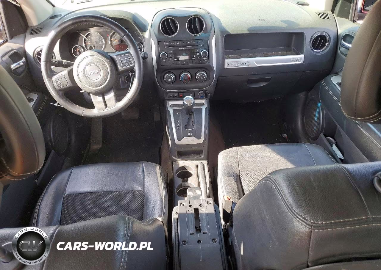 2014 Jeep Compass Latitude VIN:1C4NJCEB2ED703761 - 8