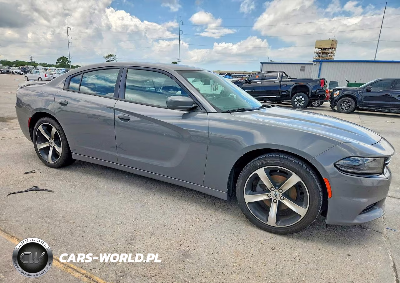 2017 Dodge Charger Se VIN:2C3CDXBG6HH642352 - 4