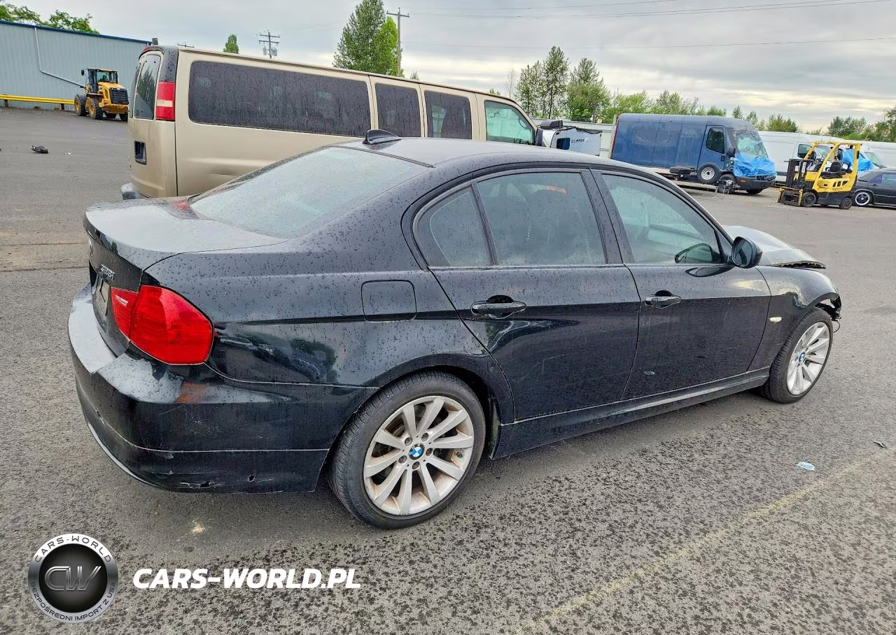 2011 BMW 328 I VIN:WBAPH7C52BE678193 - 3