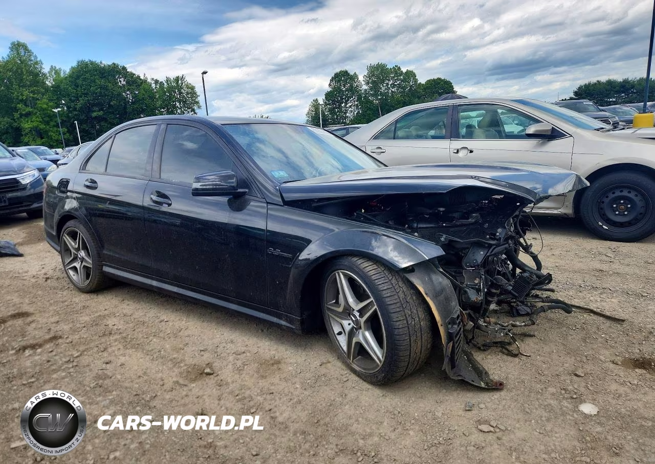 2010 Mercedes-Benz C 63 Amg VIN:WDDGF7HB6AF429434 - 4