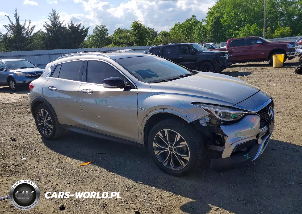 2018 Infiniti Qx30 Premium VIN:SJKCH5CR5JA052729 - 4