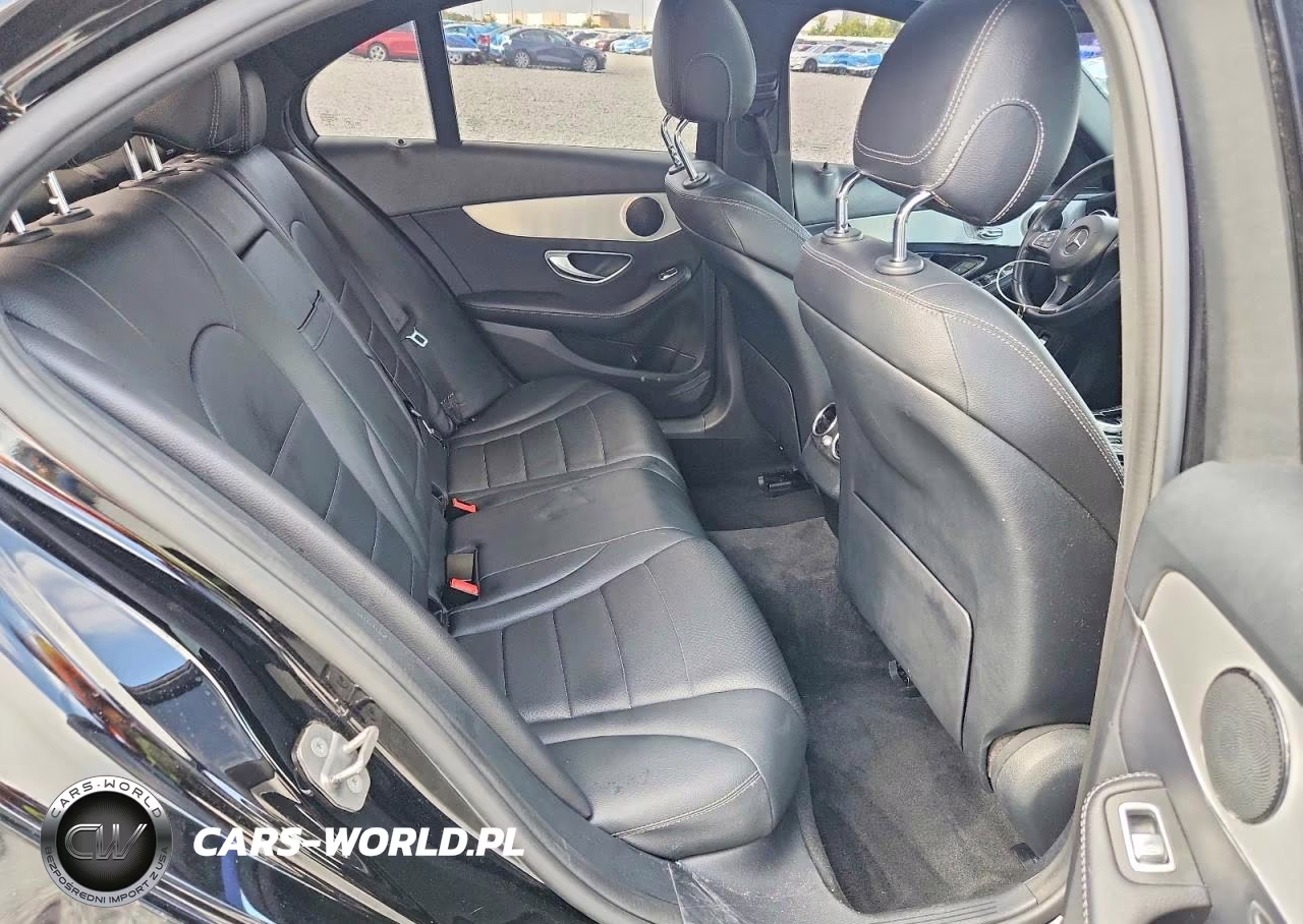 2018 Mercedes-Benz C 300 VIN:55SWF4JB0JU269021 - 10