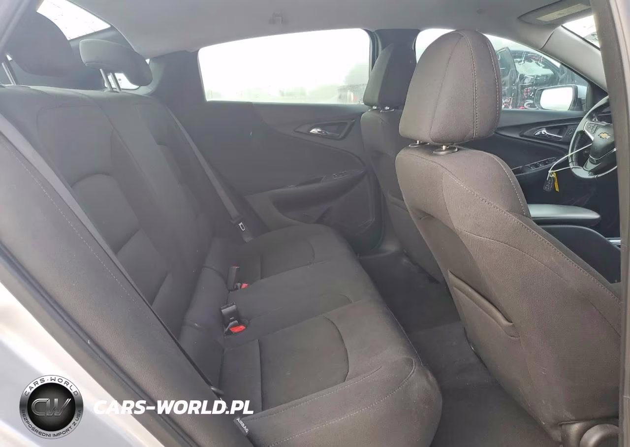 2021 Chevrolet Malibu Rs VIN:1G1ZG5ST5MF051237 - 10